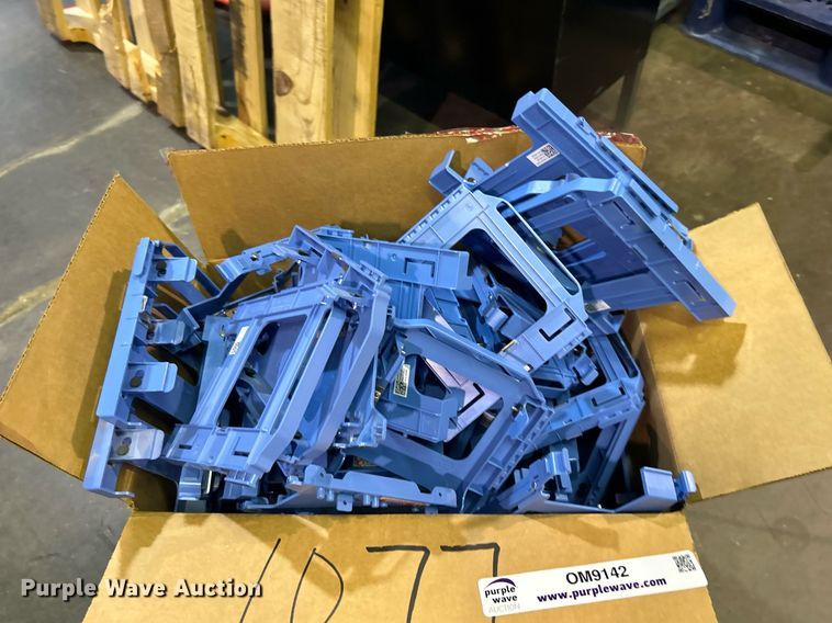 image for item OM9142 Hard drive caddies