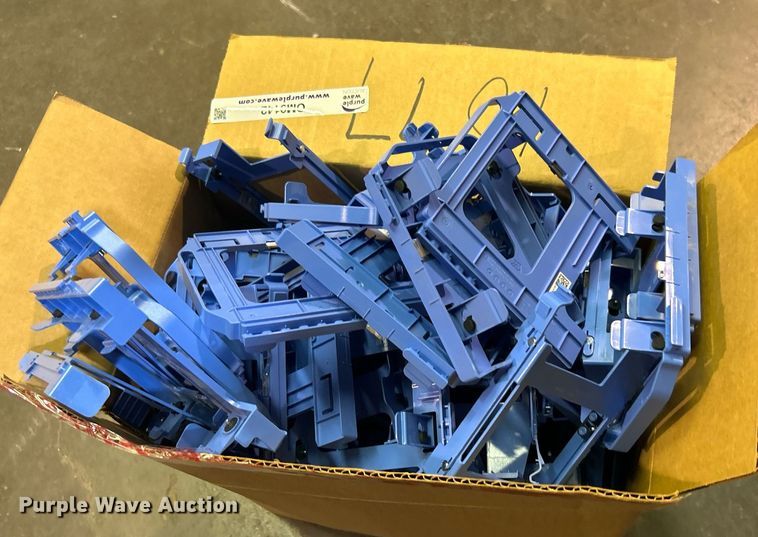 image for item OM9142 Hard drive caddies