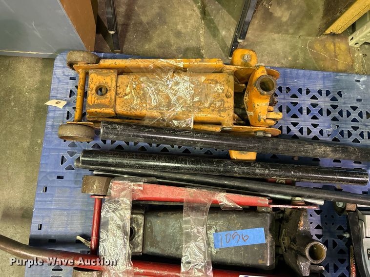 image for item OM9143 (4) Floor jacks