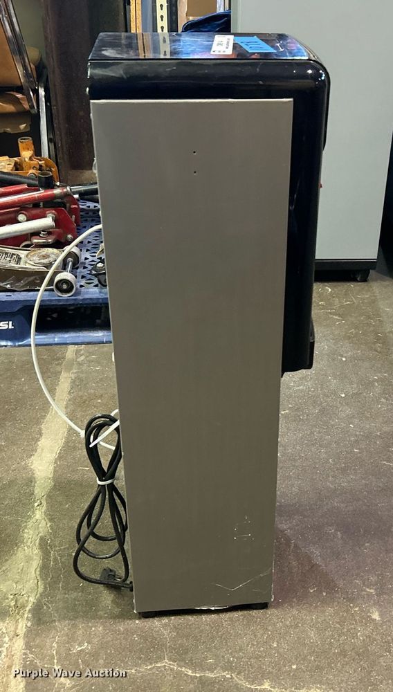 image for item OM9144 Aquverse 5PH commercial-grade bottleless water cooler