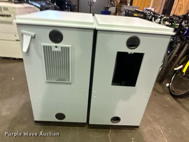 image for item OM9145 (2) Oce-Technologies B.V. storage cabinets