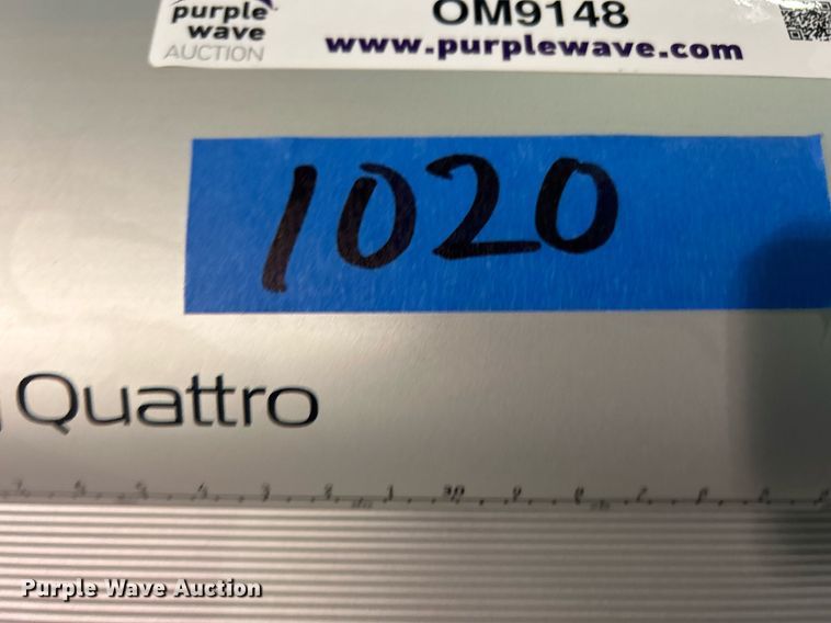 image for item OM9148 Contex IQ Quattro MR52D scanner