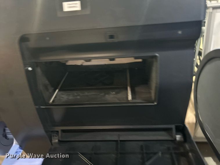 image for item OM9149 HP Design Jet Z6200 42" photo printer