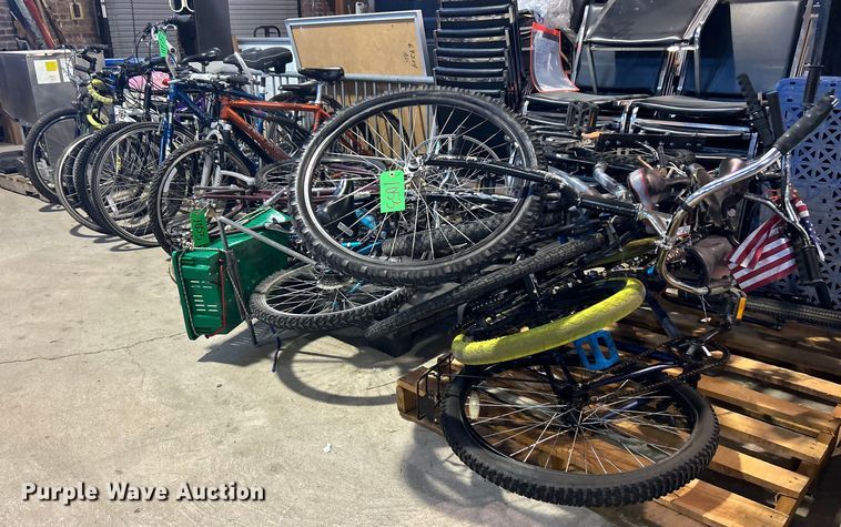 image for item OM9151 Approximately (17) bikes