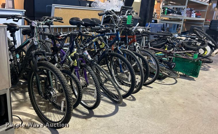 image for item OM9151 Approximately (17) bikes