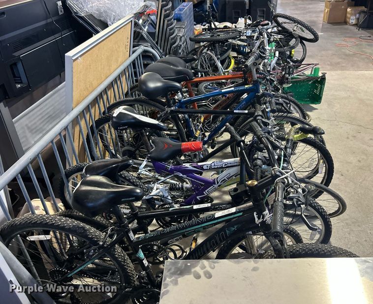 image for item OM9151 Approximately (17) bikes