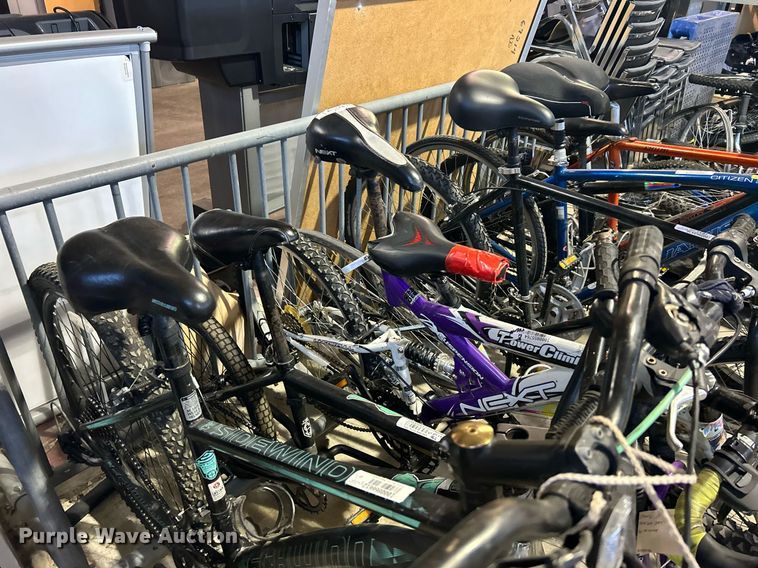 image for item OM9151 Approximately (17) bikes