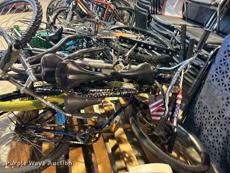 image for item OM9151 Approximately (17) bikes