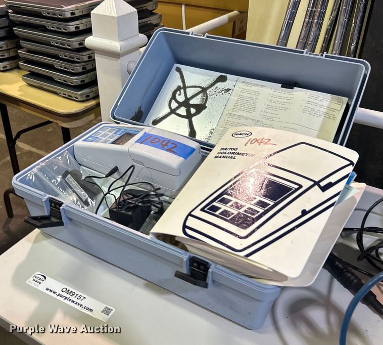 image for item OM9157 Hach DR/700 Coloimeter water testing equipment