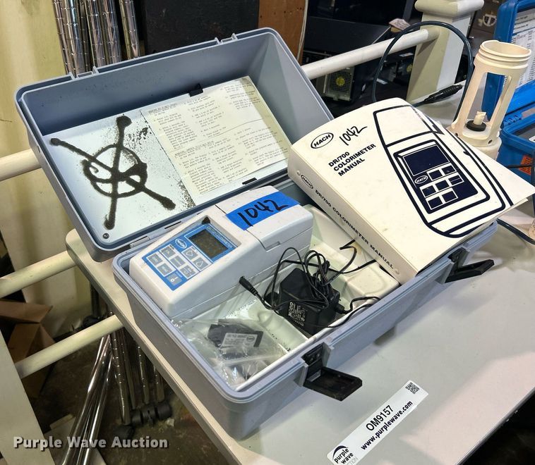 image for item OM9157 Hach DR/700 Coloimeter water testing equipment