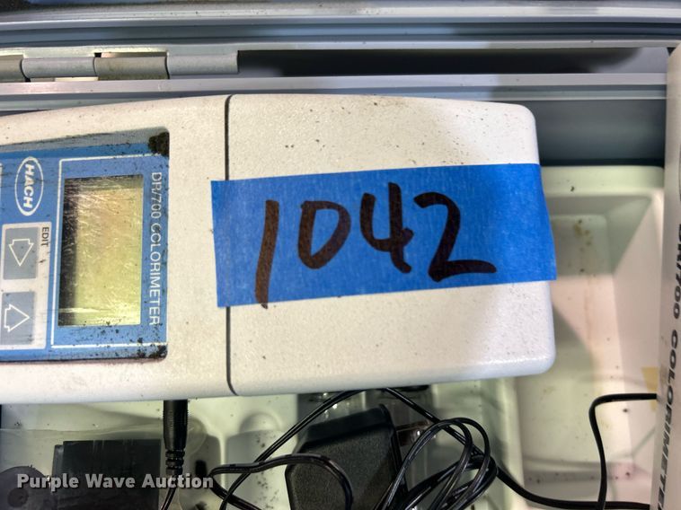 image for item OM9157 Hach DR/700 Coloimeter water testing equipment