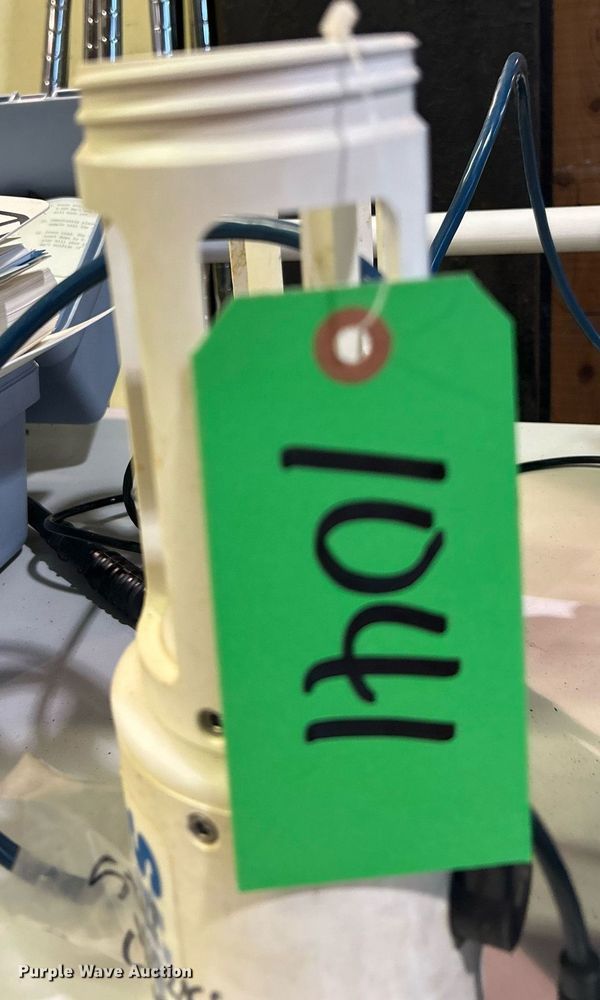 image for item OM9158 (2) Hydrolab Surveyor 3 water testing systems