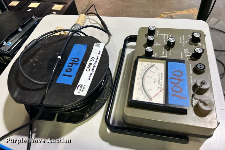 image for item OM9159 YSI 57 oxygen meter