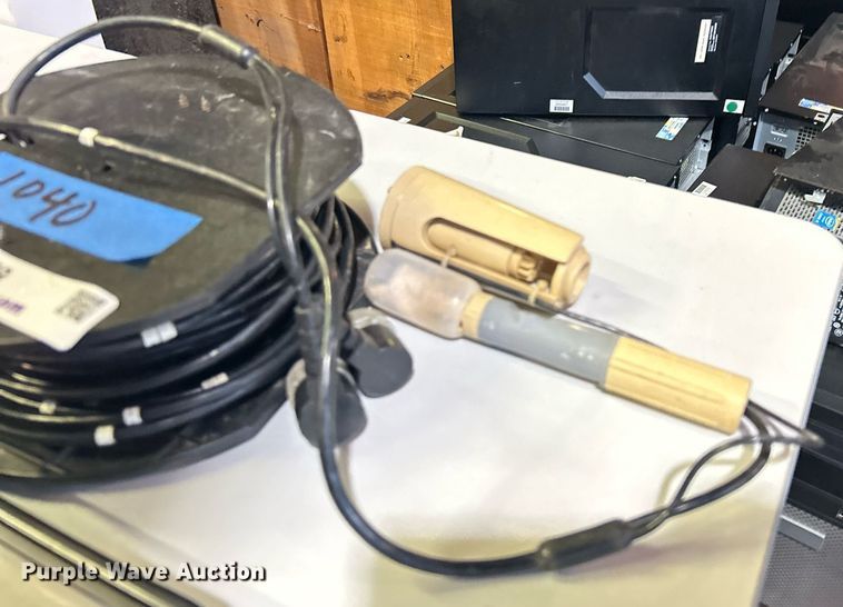 image for item OM9159 YSI 57 oxygen meter