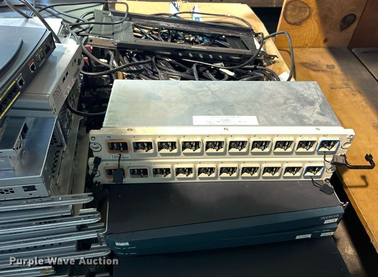 image for item OM9165 Network equipment