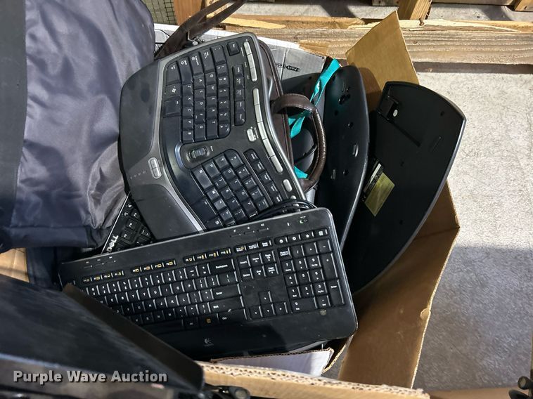 image for item OM9171 Computer accessories