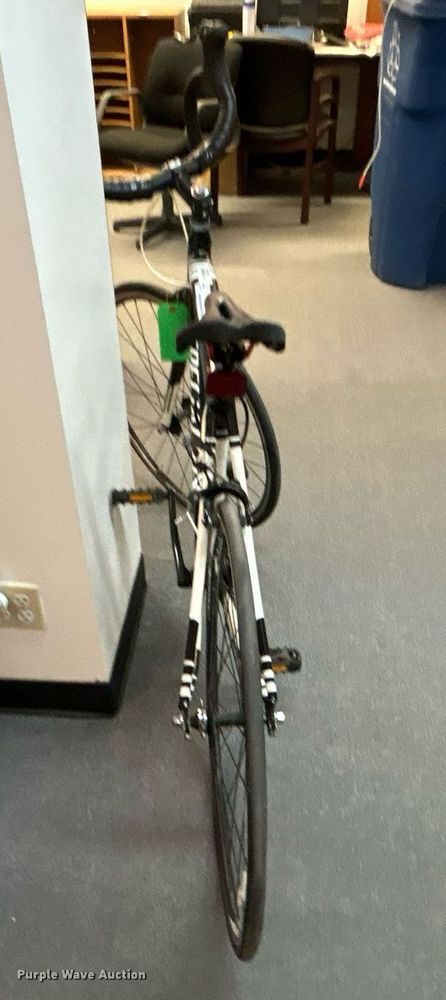 image for item OM9174 Specialized Langster bike