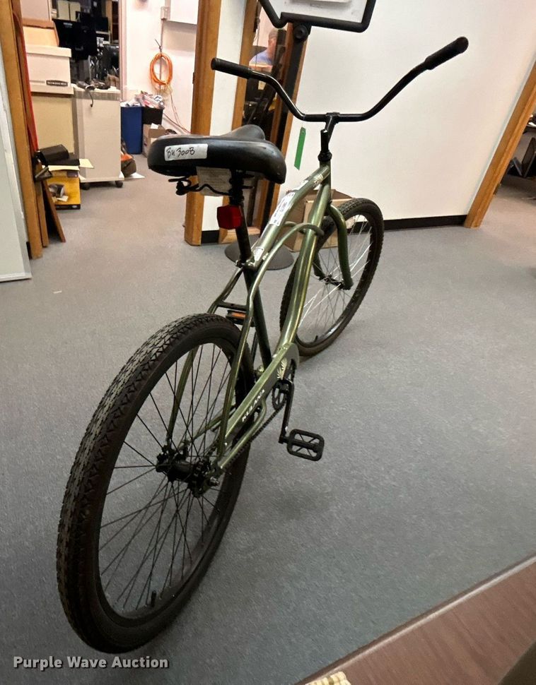 image for item OM9175 Hiku Beach Cruiser bike