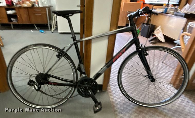 image for item OM9176 Felt Verza bike