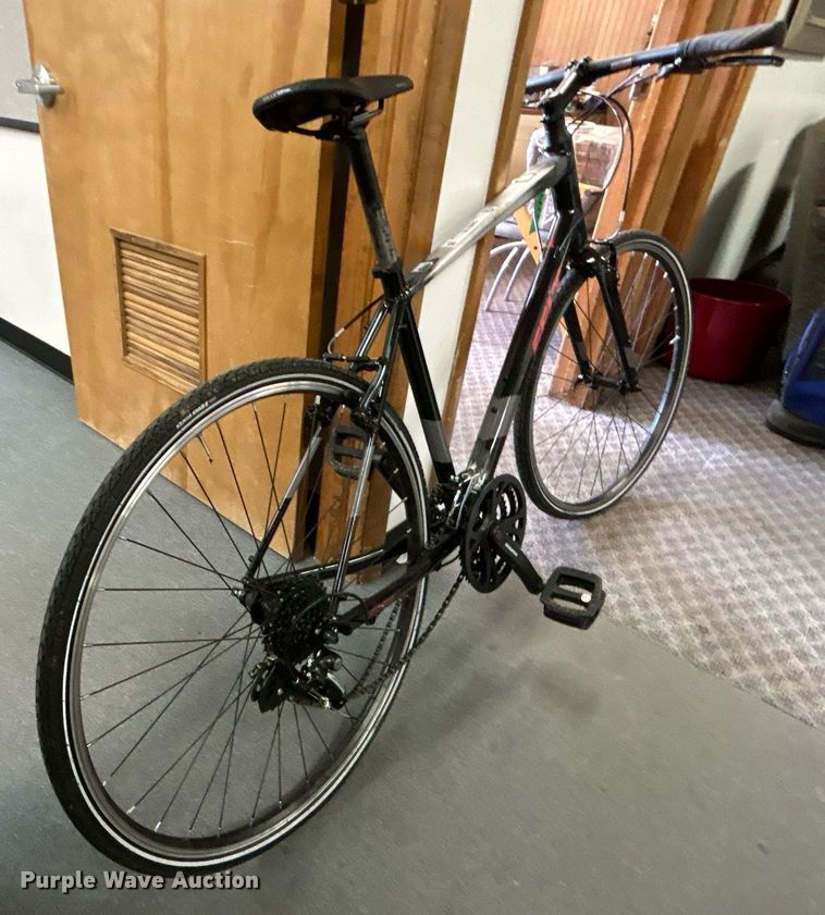 image for item OM9176 Felt Verza bike