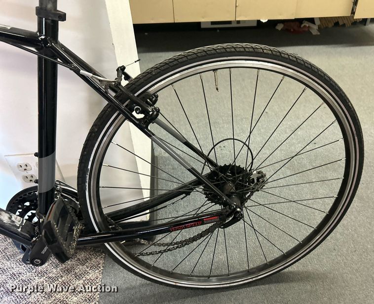 image for item OM9176 Felt Verza bike