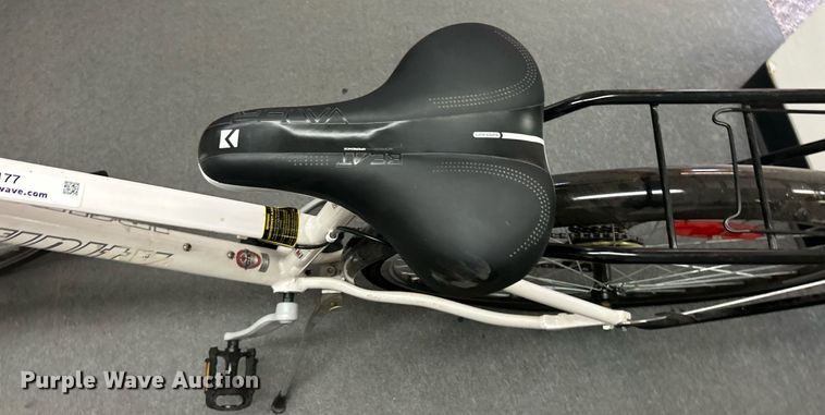 image for item OM9177 Infinity Boss Three Unisex Hybrid bike