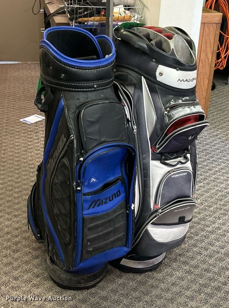 image for item OM9178 (2) golf bags