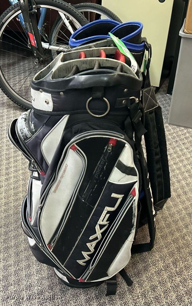 image for item OM9178 (2) golf bags