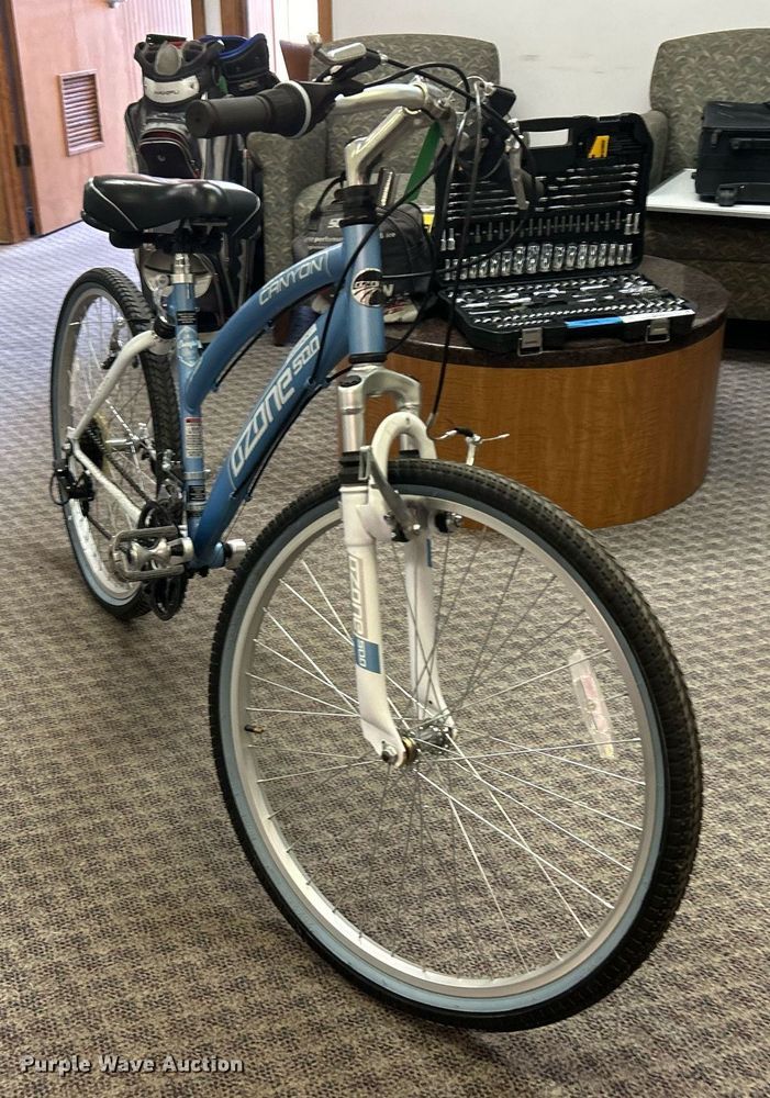 image for item OM9180 Canyon Ozone 500 bike