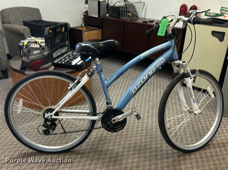 image for item OM9180 Canyon Ozone 500 bike