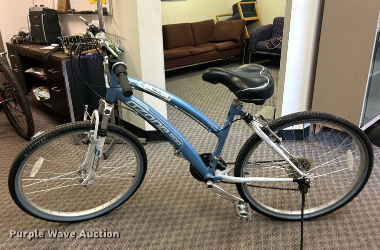 image for item OM9180 Canyon Ozone 500 bike