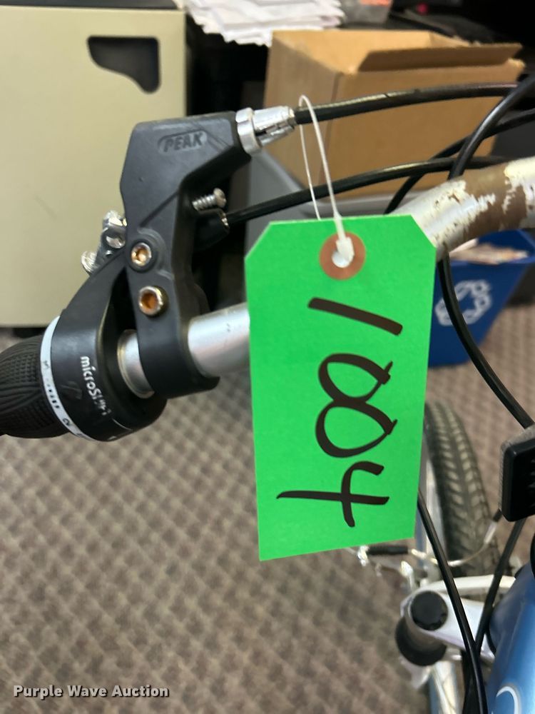 image for item OM9180 Canyon Ozone 500 bike