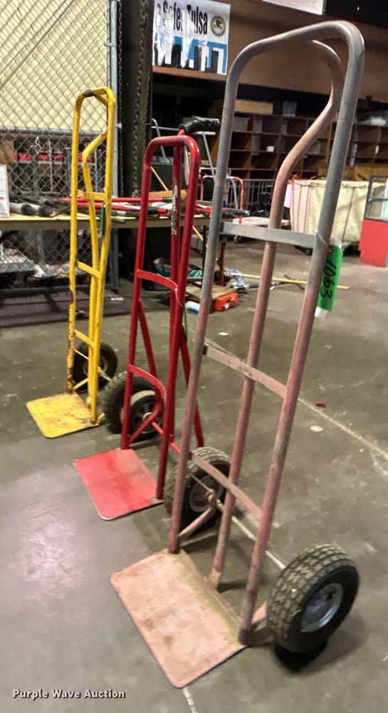 image for item OM9182 (3) dollies