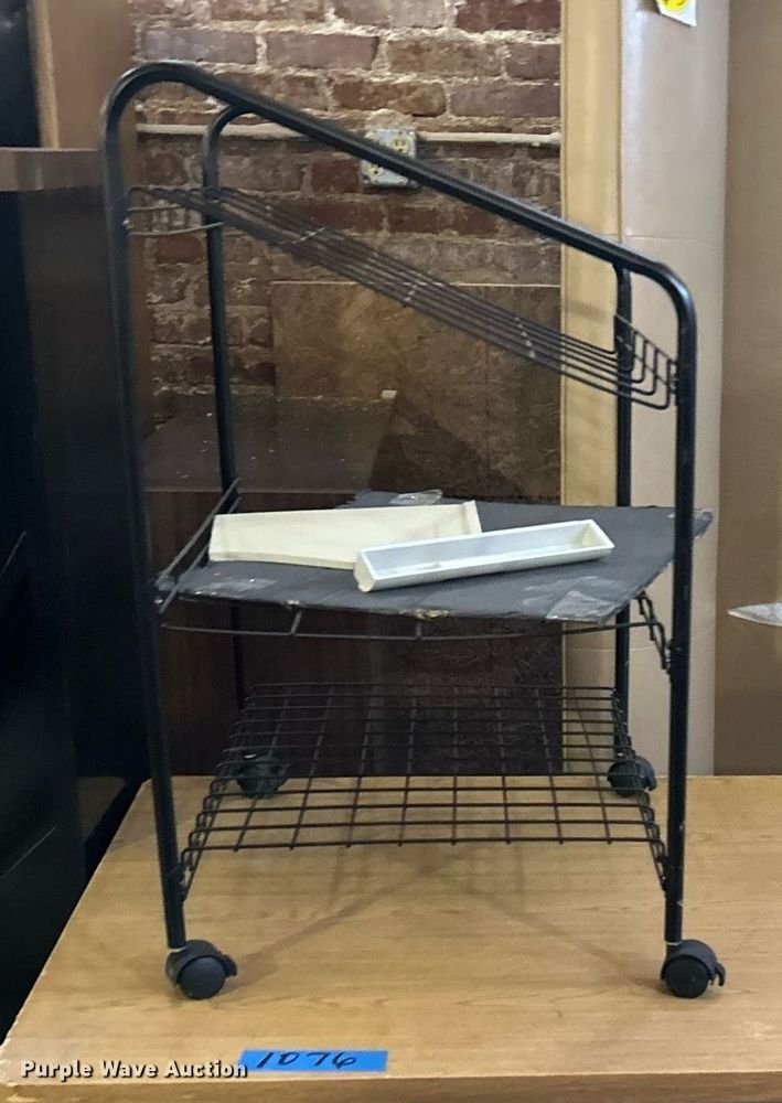 image for item OM9183 Office furniture