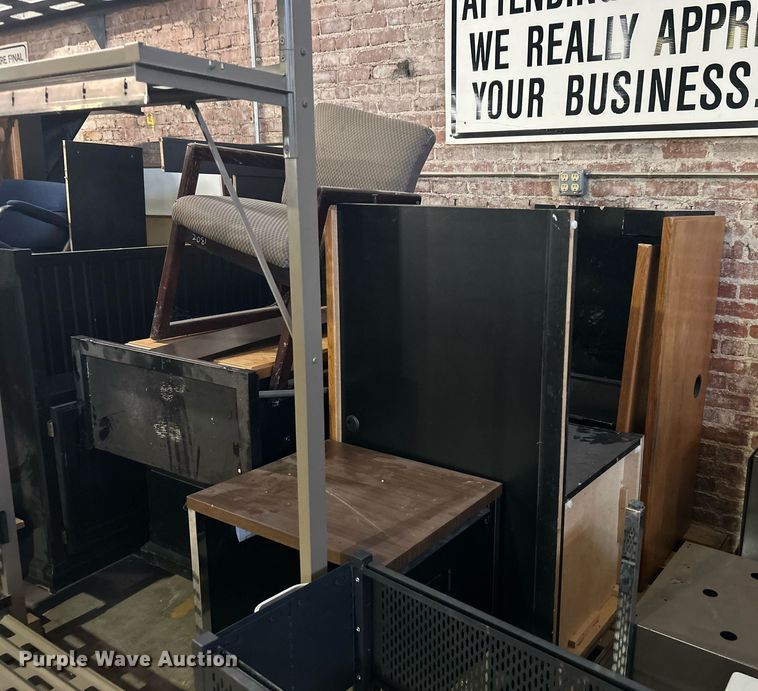 image for item OM9183 Office furniture