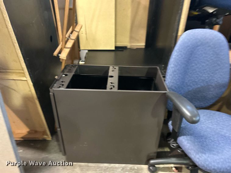 image for item OM9183 Office furniture