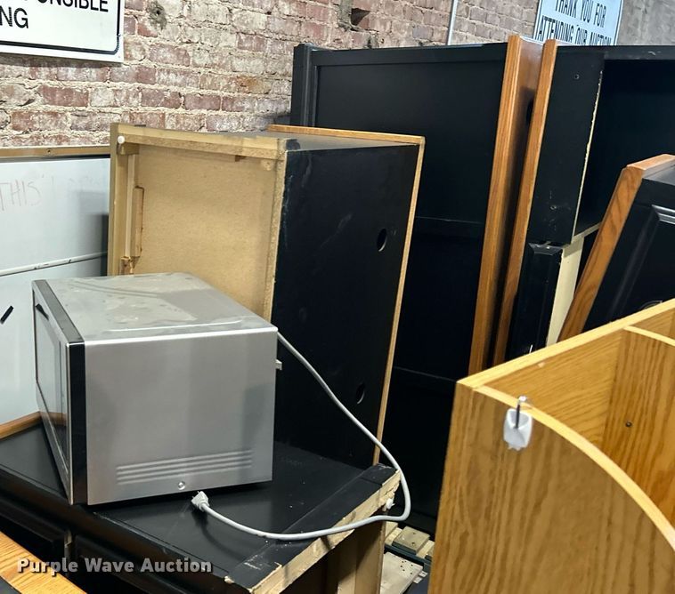 image for item OM9183 Office furniture