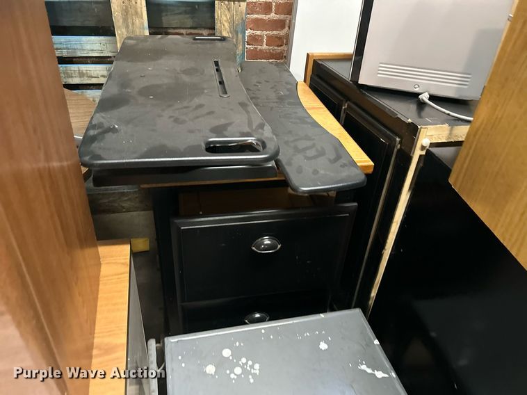 image for item OM9183 Office furniture