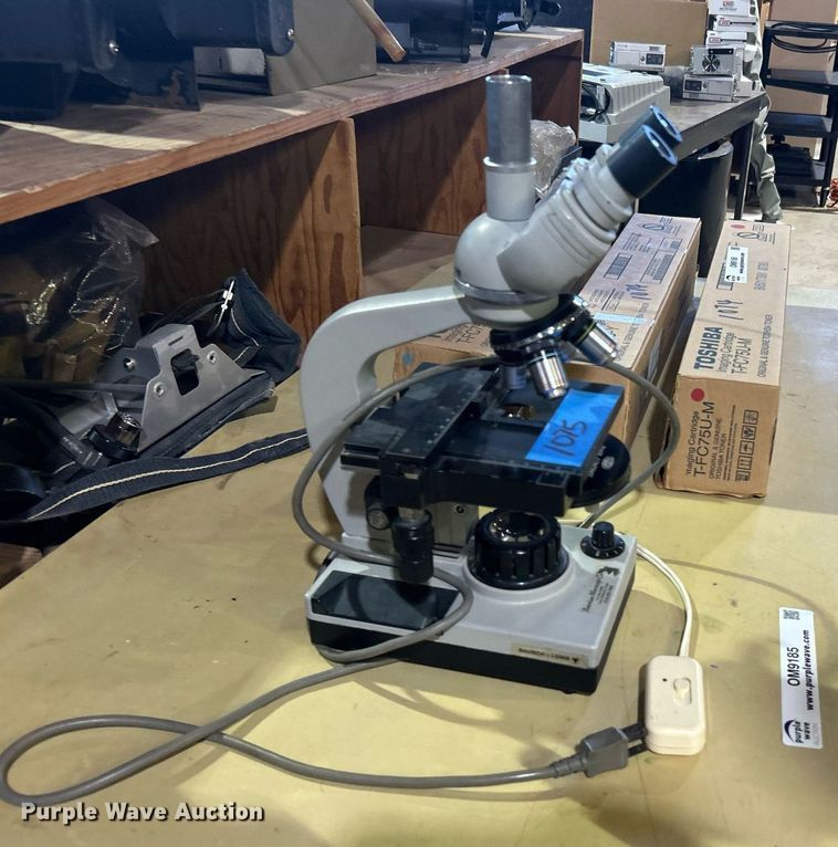 image for item OM9185 Bausch and Lomb microscope