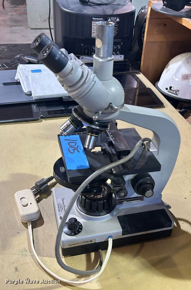 image for item OM9185 Bausch and Lomb microscope