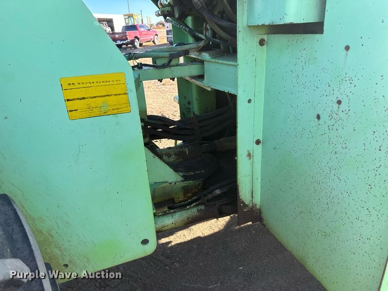 image for item DH1925 1985 Steiger Cougar KR-1280  4WD tractor