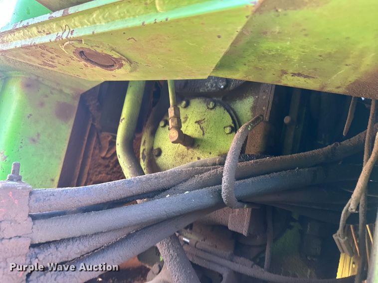 image for item DH1925 1985 Steiger Cougar KR-1280  4WD tractor