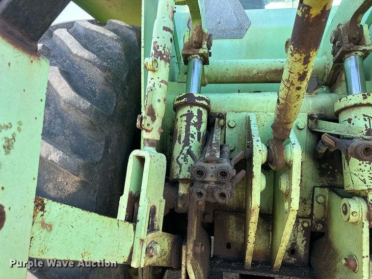 image for item DH1925 1985 Steiger Cougar KR-1280  4WD tractor