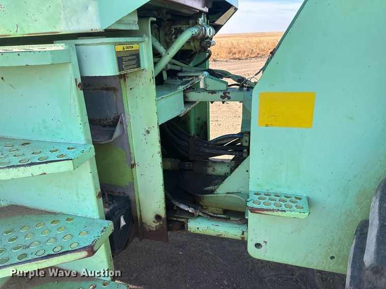 image for item DH1925 1985 Steiger Cougar KR-1280  4WD tractor