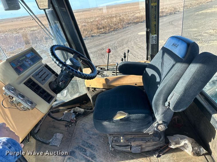 image for item DH1925 1985 Steiger Cougar KR-1280  4WD tractor