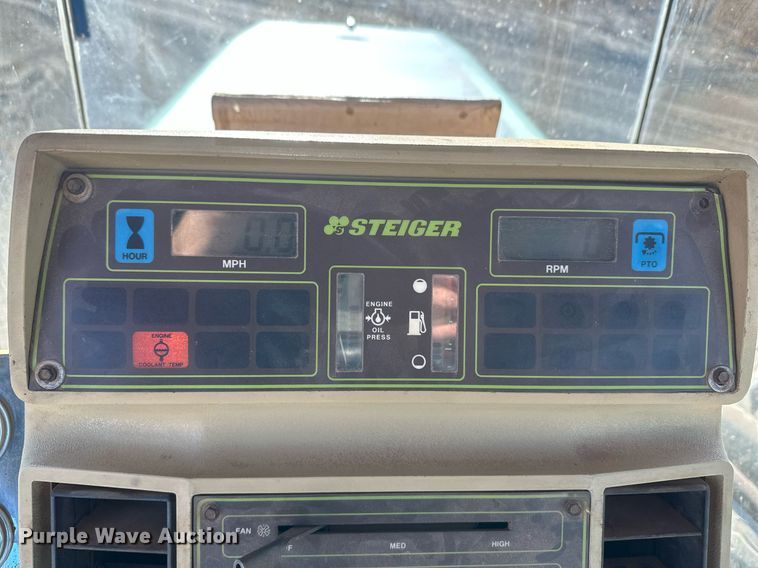 image for item DH1925 1985 Steiger Cougar KR-1280  4WD tractor