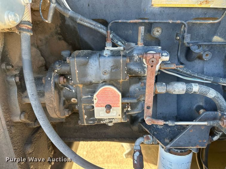 image for item DH1925 1985 Steiger Cougar KR-1280  4WD tractor