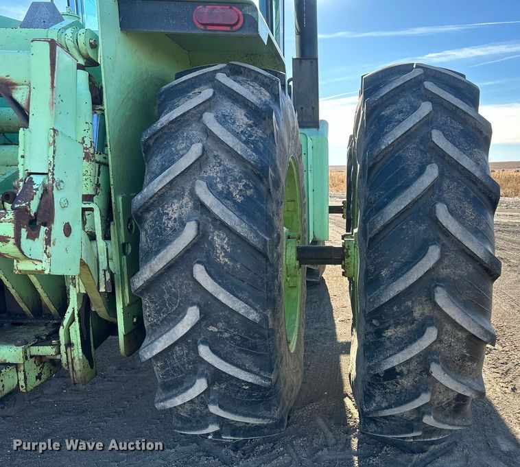 image for item DH1925 1985 Steiger Cougar KR-1280  4WD tractor