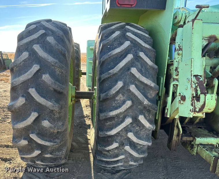 image for item DH1925 1985 Steiger Cougar KR-1280  4WD tractor