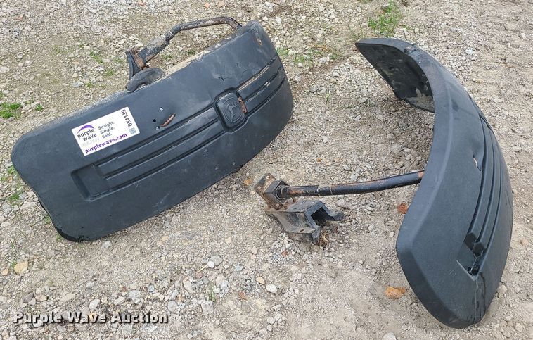 image for item DK4139 John Deere  fenders